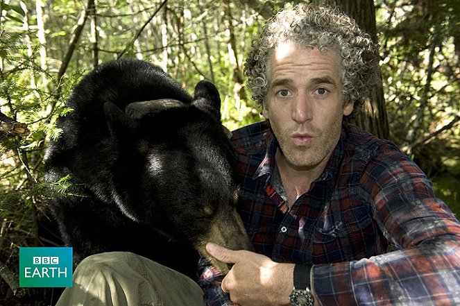 The Bear Family and Me - Film - Gordon Buchanan