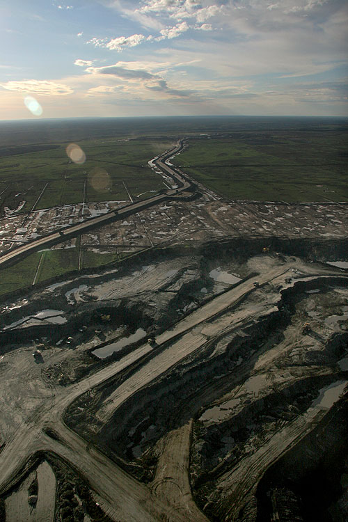 Petropolis: Aerial Perspectives on the Alberta Tar Sands - Z filmu