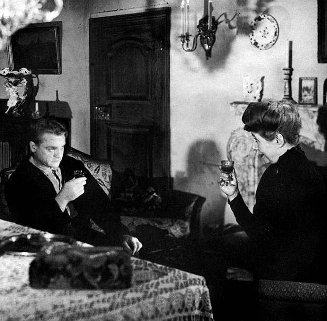 13 Rue Madeleine - Van film - James Cagney