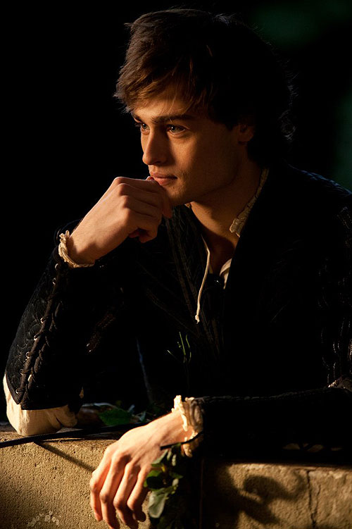 Romeo and Juliet - Photos - Douglas Booth