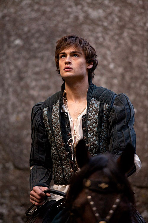 Romeo and Juliet - Photos - Douglas Booth