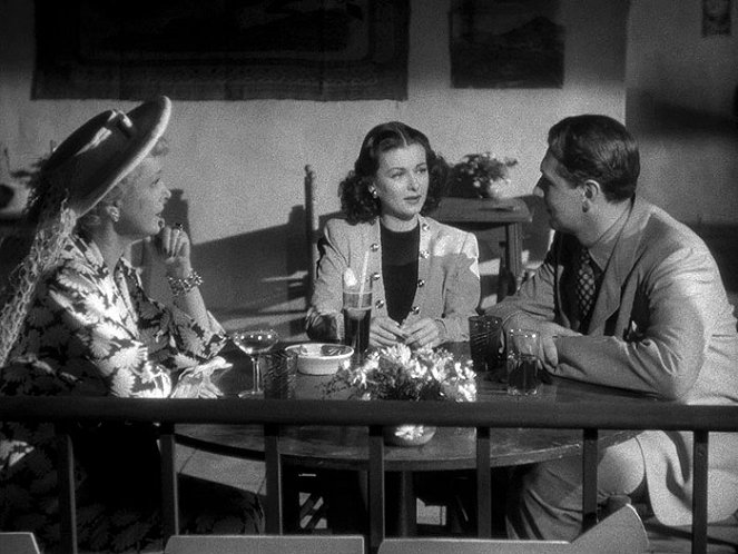 Das Tor ins Verderben - Filmfotos - Natalie Schafer, Joan Bennett, Michael Redgrave