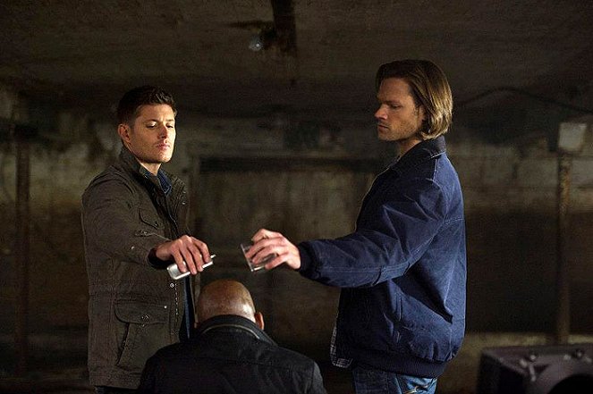 Supernatural - Season 8 - Taxi Driver - Photos - Jensen Ackles, Jared Padalecki