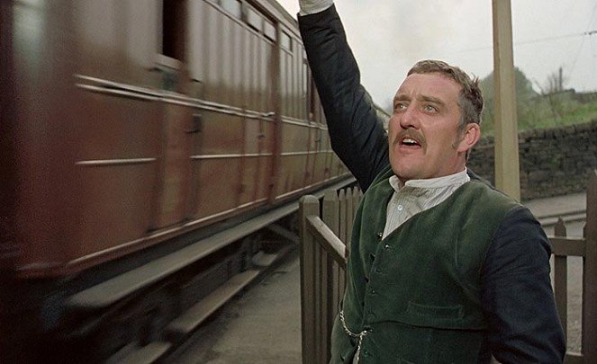 The Railway Children - De la película - Bernard Cribbins