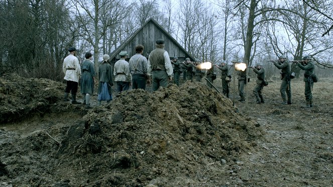 Unsere Mütter, unsere Väter - Filmfotos