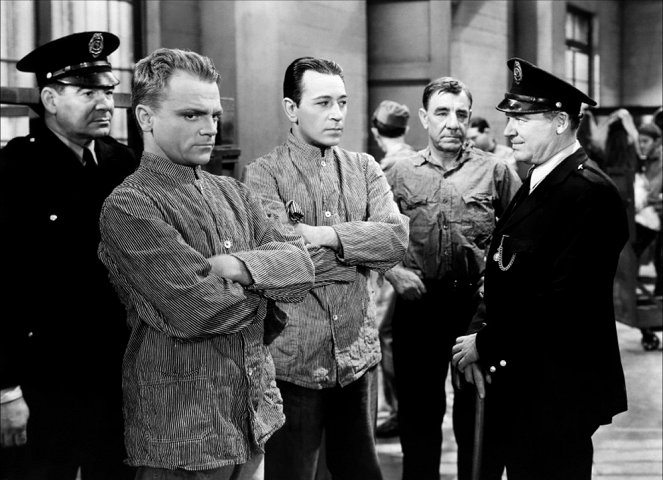 À chaque aube je meurs - Film - James Cagney, George Raft