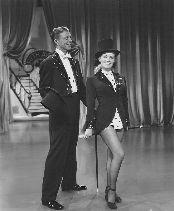 Mother Wore Tights - Photos - Dan Dailey, Betty Grable