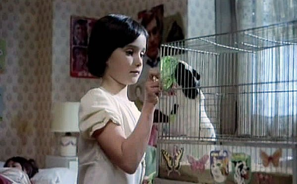 Cría cuervos - Van film - Ana Torrent