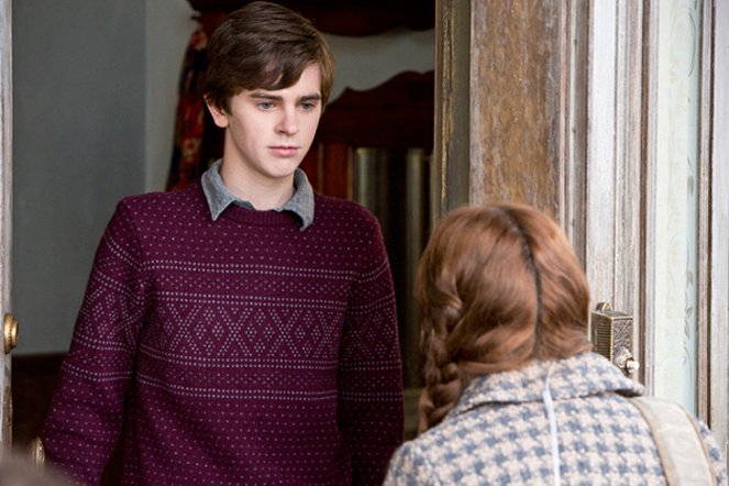 Bates Motel - What's Wrong with Norman - Do filme - Freddie Highmore