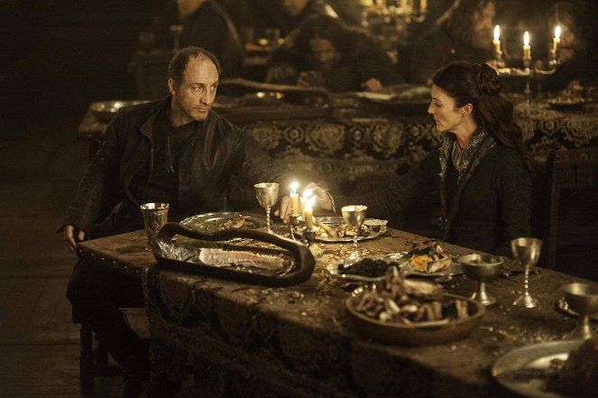 Game of Thrones - The Rains of Castamere - Photos - Michael McElhatton, Michelle Fairley