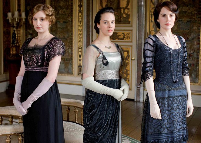 Downton Abbey - Werbefoto - Laura Carmichael, Jessica Brown Findlay, Michelle Dockery