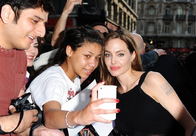 Guerra mundial Z - Eventos - Angelina Jolie
