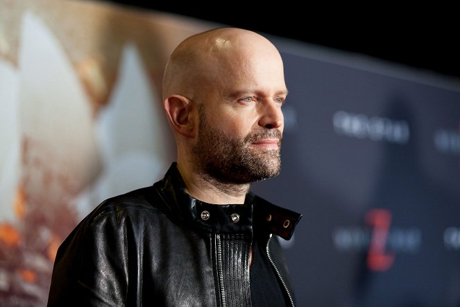 Svetová vojna Z - Z akcií - Marc Forster