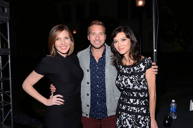 Burning Love - Eventos - June Diane Raphael, Ryan Hansen