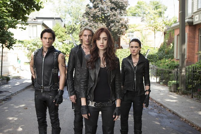 A Cidade dos Ossos - Promo - Kevin Zegers, Jamie Campbell Bower, Lily Collins, Jemima West