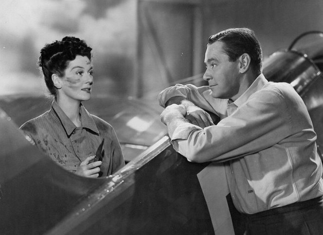 Flight for Freedom - Photos - Rosalind Russell, Herbert Marshall