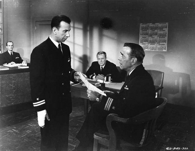 Zendülés a Caine hadihajón - Filmfotók - José Ferrer, Van Johnson, Humphrey Bogart