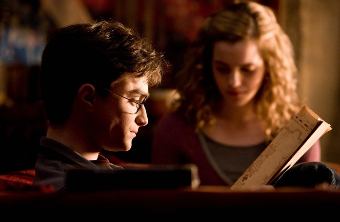 Harry Potter und der Halbblutprinz - Filmfotos - Daniel Radcliffe, Emma Watson