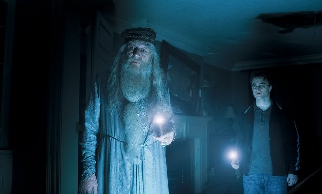 Harry Potter and the Half-Blood Prince - Photos - Michael Gambon, Daniel Radcliffe