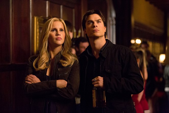 The Vampire Diaries - Bring It On - Photos - Claire Holt, Ian Somerhalder