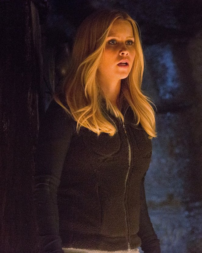 The Vampire Diaries - Down the Rabbit Hole - Photos - Claire Holt