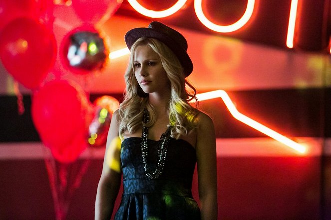 The Vampire Diaries - A View to a Kill - Van film - Claire Holt
