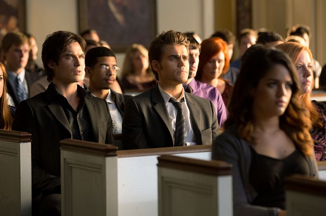 The Vampire Diaries - Season 4 - Memorial - Photos - Ian Somerhalder, Paul Wesley
