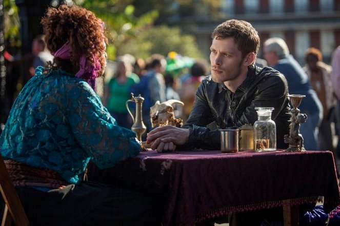 The Vampire Diaries - Season 4 - Stadt der Vampire - Filmfotos - Joseph Morgan