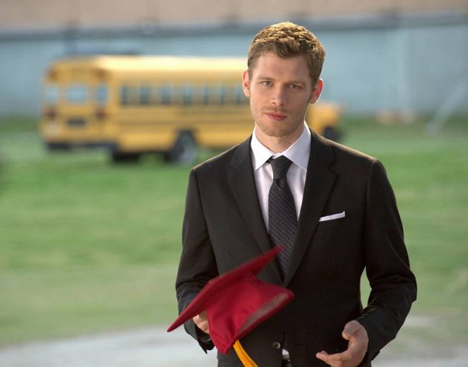 The Vampire Diaries - Graduation - Photos - Joseph Morgan