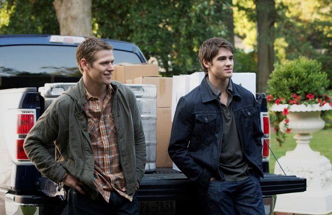 The Vampire Diaries - My Brother's Keeper - Photos - Zach Roerig, Steven R. McQueen