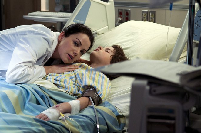 Szpital nadziei - Season 1 - Contact - Z filmu - Erica Durance
