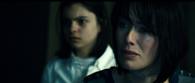 Noc oczyszczenia - Z filmu - Max Burkholder, Lena Headey