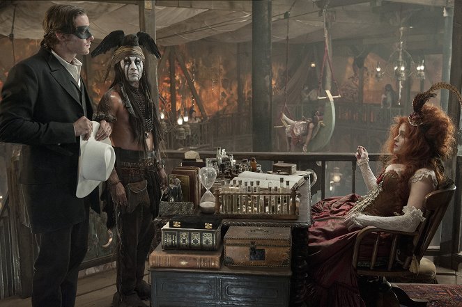 Jeździec znikąd - Z filmu - Armie Hammer, Johnny Depp, Helena Bonham Carter