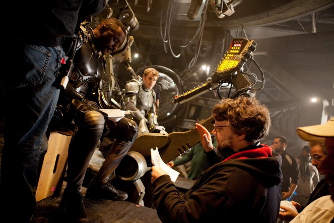 Pacific Rim - Dreharbeiten - Idris Elba, Guillermo del Toro