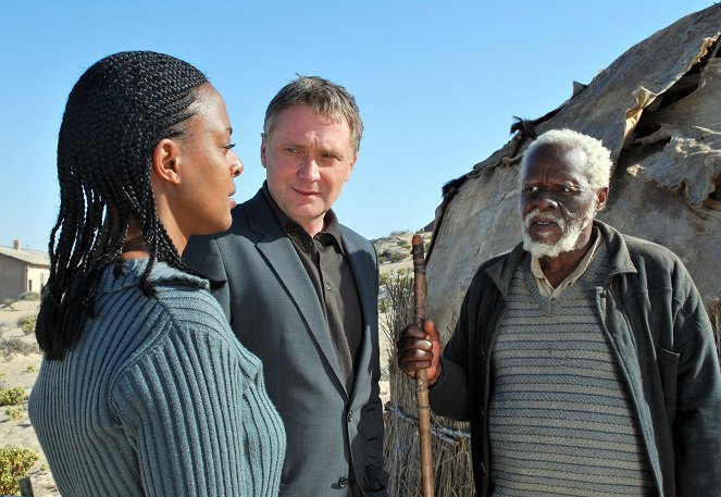 Spomienky na Afriku: Návrat domov - Z filmu - Dennenesch Zoudé, Bernhard Schir