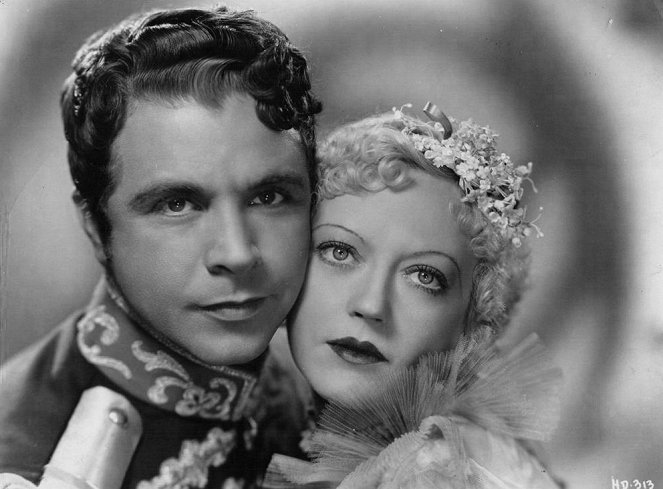 Napoleonin lähettiläänä - Promokuvat - Dick Powell, Marion Davies