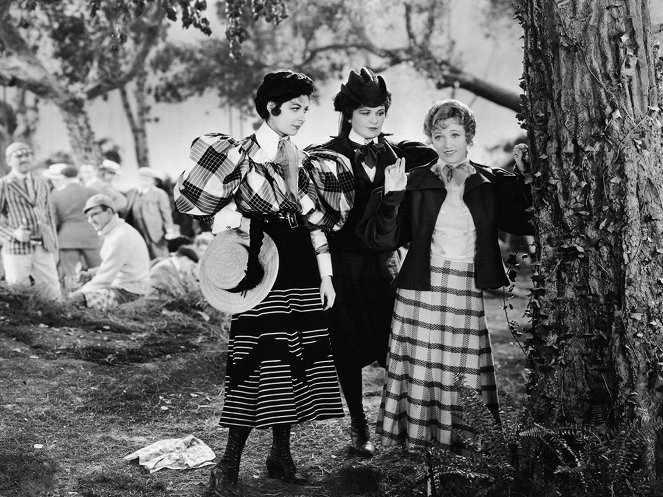 The Florodora Girl - Z filmu - Ilka Chase, Marion Davies