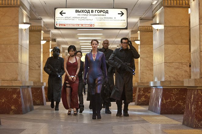 Resident Evil: Venganza - De la película - Bingbing Li, Michelle Rodriguez, Sienna Guillory, Colin Salmon, Oded Fehr