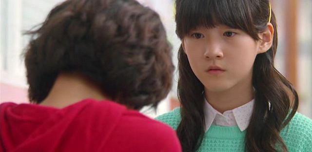 Yeowangui kyosil - De la película - Sae-ron Kim