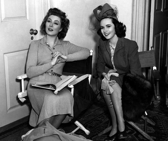 Paní Miniverová - Z natáčení - Greer Garson, Teresa Wright