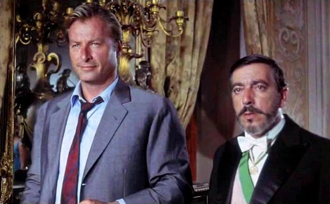 Spie contro il mondo - Do filme - Lex Barker