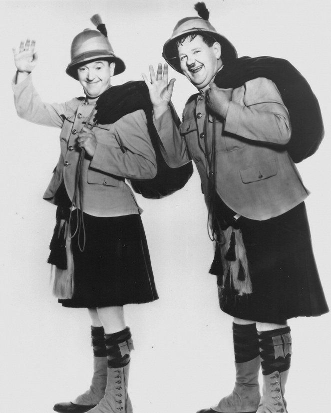 Wir sind vom schottischen Infanterie-Regiment - Werbefoto - Stan Laurel, Oliver Hardy