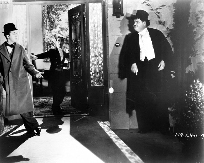 Die Braut wird geklaut - Filmfotos - Stan Laurel, Oliver Hardy