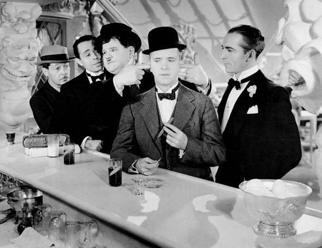2 x Dick und 2 x Doof - Spuk aus dem Jenseits - Filmfotos - Oliver Hardy, Stan Laurel