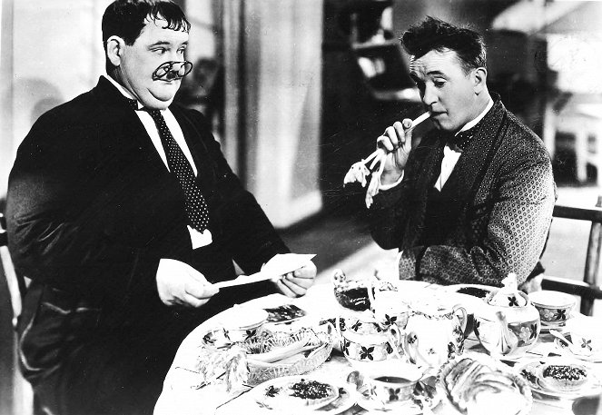 Rokonok - Filmfotók - Oliver Hardy, Stan Laurel