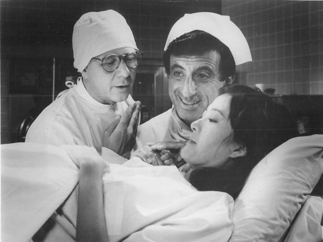 After M*A*S*H - Filmfotos - William Christopher, Jamie Farr, Rosalind Chao