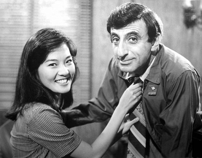 After M*A*S*H - Tournage - Rosalind Chao, Jamie Farr
