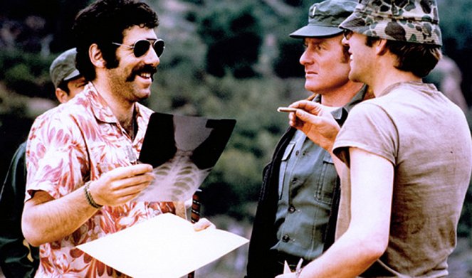 M.A.S.H. - De la película - Elliott Gould, Donald Sutherland