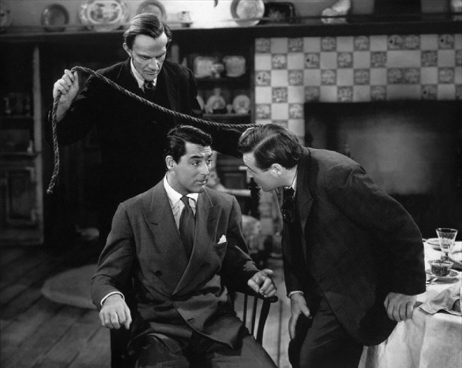 Arsen und Spitzenhäubchen - Filmfotos - Raymond Massey, Cary Grant