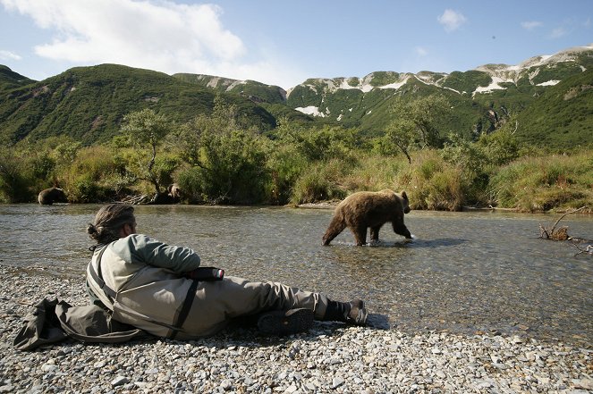 Alone Among Grizzlies with Richard Terry - Van film